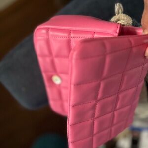 Pink Quilted Crossbody Bag with Geometric Pattern